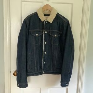 Men’s Gap Sherpa lined Trucker Jean Jacket